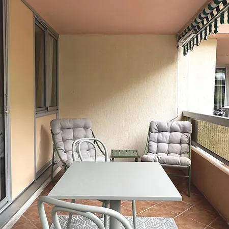 Apartmán Cozy Studio, Pool & Beaches 2 Min Away