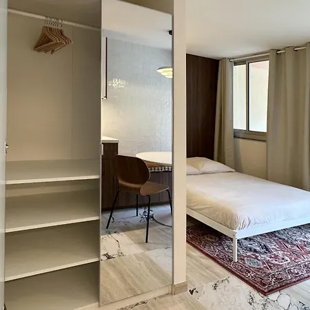 Cozy Studio, Pool & Beaches 2 Min Away *